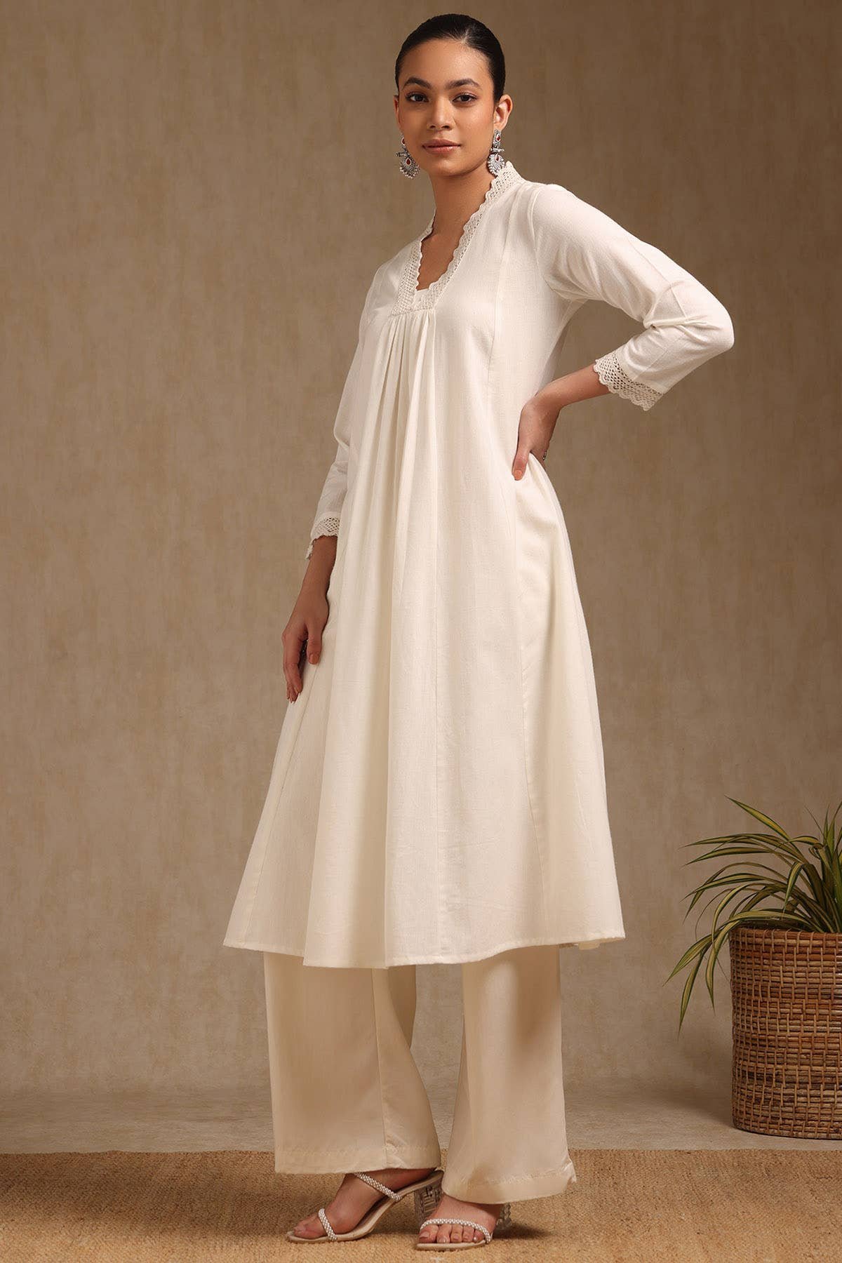 Off White Cotton Solid V-Neck Lace Inserts A-Line Kurta With Front Pleats - View 4