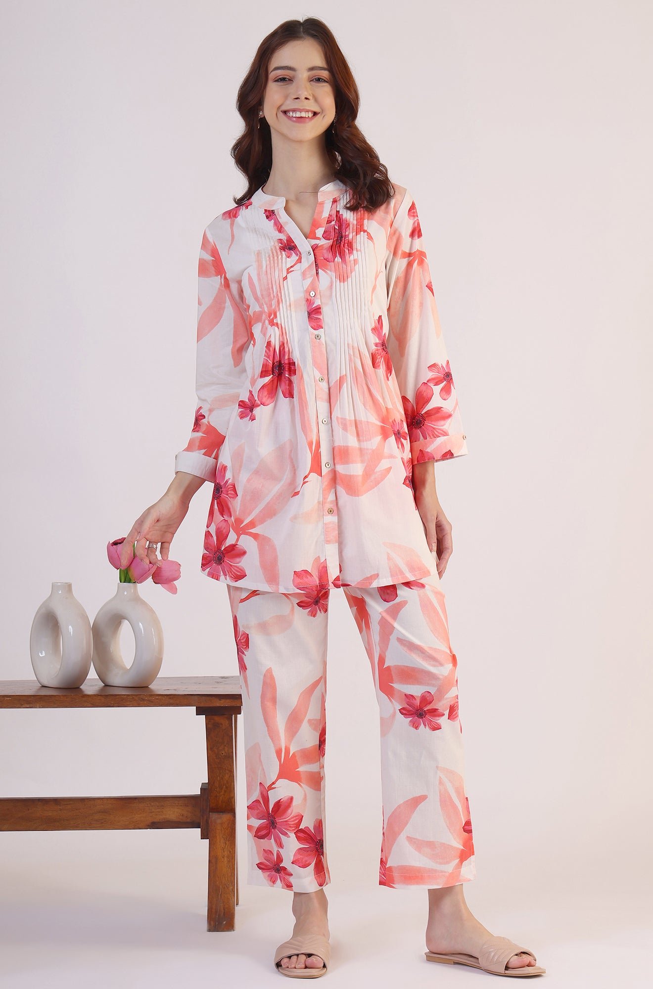 White Bold Floral Printed Pure Cotton Tunic and Straight Pants Co-ord Set - View 9