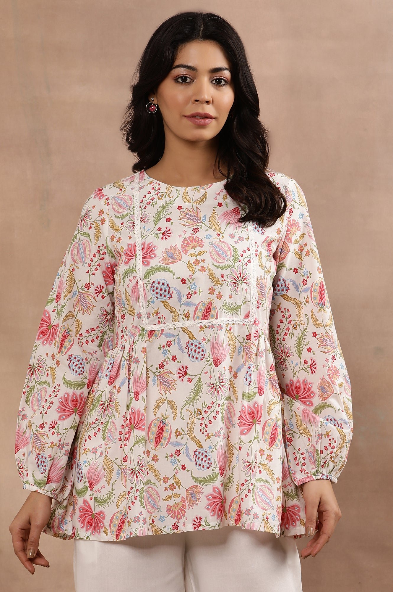 White Floral Printed Pure Cotton Top And Parallel Pants Set - View 8