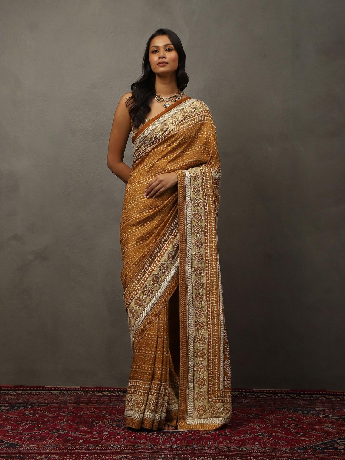 Camel Brown Bhairavi Saree With Unstitched Blouse - View 5
